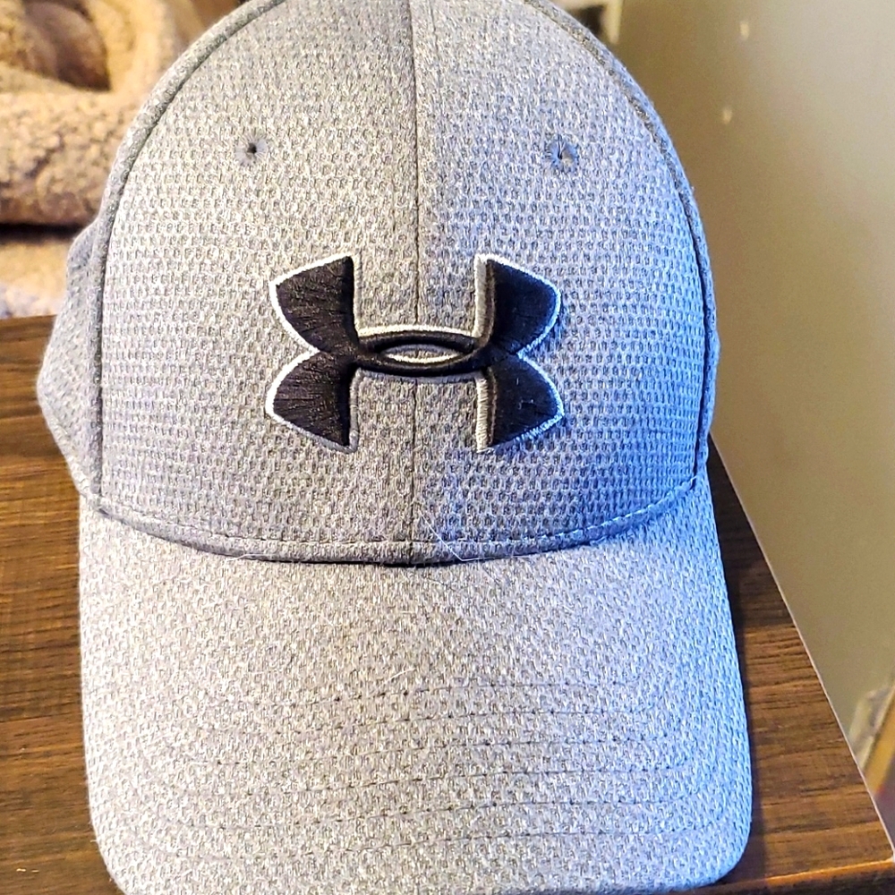 Under Armour hat